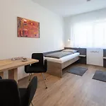 Haus Adk Hotel *