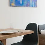 Haus Adk Hotel *
